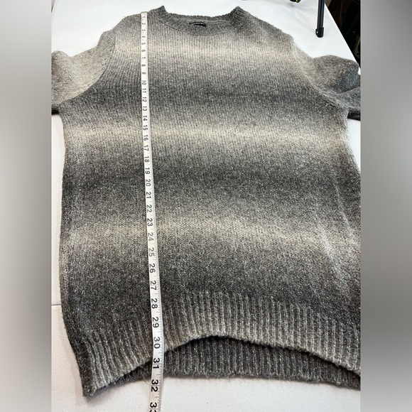 Who What Wear Oversized Knit Crew Neck Cocoon Sleeve Ombré Sweater Grays Size XS - Picture 9 of 10